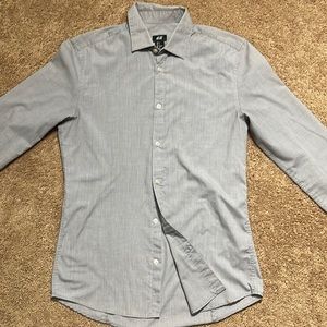 🐾H&M Gray Button Down Dress Up Shirt